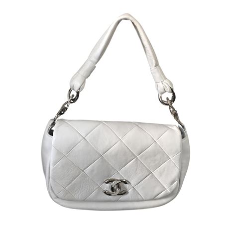 petit sac blanc chanel|chanel sacs.